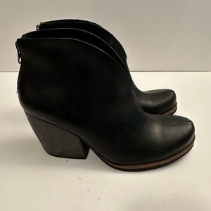 KORKS Shamira Booties Black Size 7